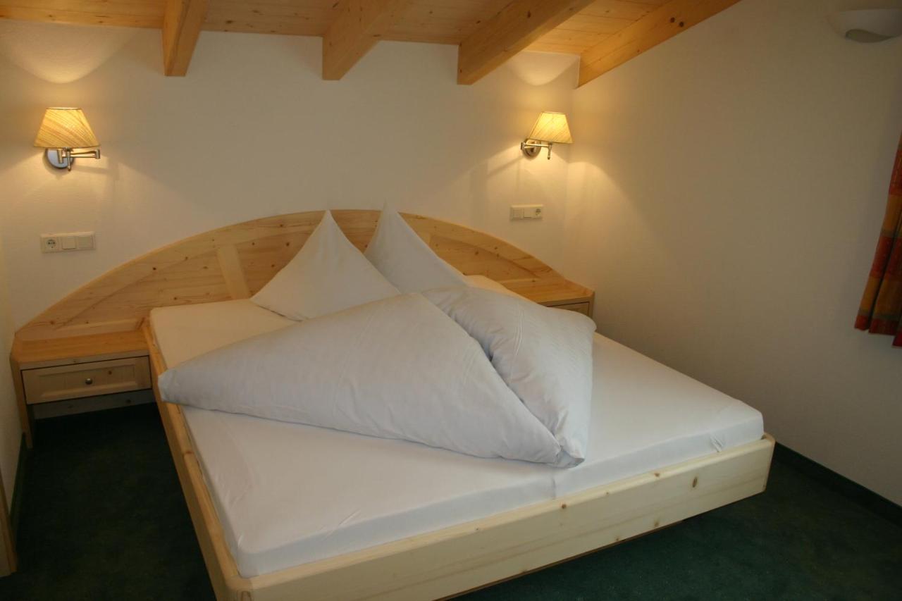 קורון ונוסטה Hotel Theiner מראה חיצוני תמונה