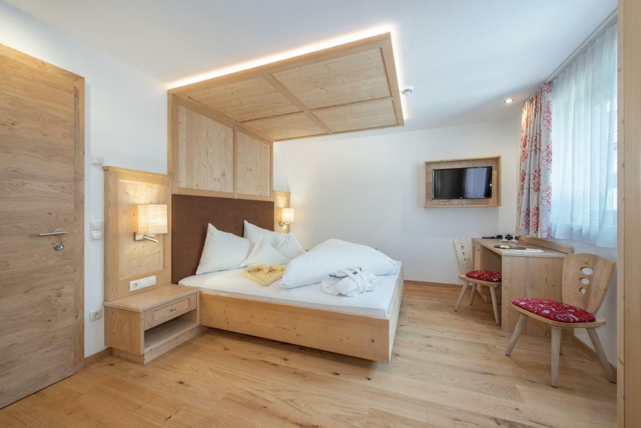 קורון ונוסטה Hotel Theiner מראה חיצוני תמונה