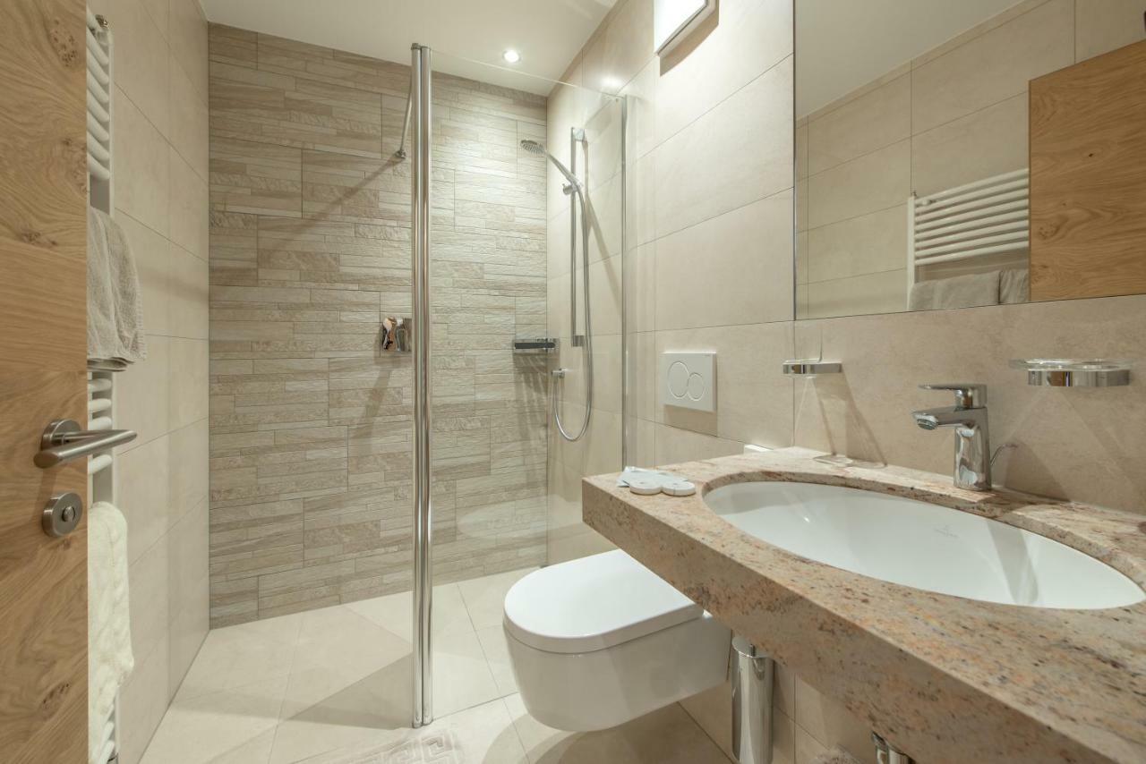 קורון ונוסטה Hotel Theiner מראה חיצוני תמונה